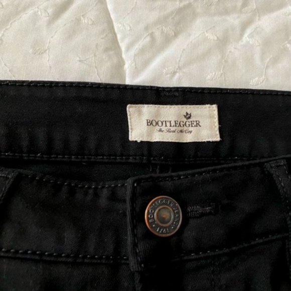 Bootlegger Jeans - Black - Picture 2 of 4